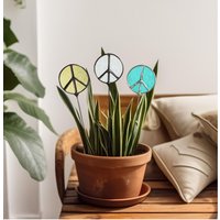 Handgemachtes Buntglas Peace Zeichen - Geschenk Für Den Garten Oder Die Pflanze Handgemachtes Buntglas Peace Zeichen - Geschenk Für Den Garten Oder Die Pflanze von SamaraDesignsStudio