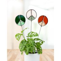 Handgemachtes Buntglas Peace Zeichen - Geschenk Für Den Garten Oder Die Pflanze Handgemachtes Buntglas Peace Zeichen - Geschenk Für Den Garten Oder Die Pflanze von SamaraDesignsStudio