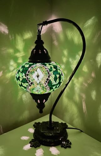 Samarkand - Lights Mosaik - Stehlampe L Tischlampe Mosaiklampe Grün Handgefertigte Mosaiklampe Orientalische Türkische Marokkanische Dekorative Mosaik Tischlampe von Samarkand - Lights