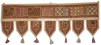 Beige indische Baumwolle Home Decor Vintage Patchwork Tür-Topper Volants Fenster Indische Volants handbestickt Patchwork Toran Boho Decor Wohnzimmer Decor Beige indische Baumwolle Home Decor Vintage Patchwork Tür-Topper Volants Fenster Indische Volants handbestickt Patchwork Toran Boho Decor Wohnzimmer Decor von Sambhav Quilt Hub