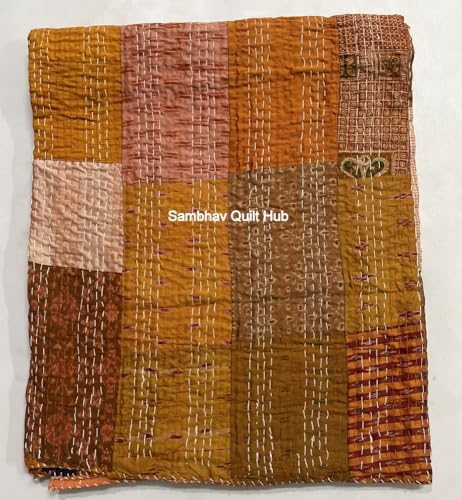 Indische mehrfarbige handgemachte Seiden-Patchwork-Seide Sari Patola Queen Size Patchwork Kantha Quilt 228 x 274 cm Bettbezug Seide Patola Quilt Überwurf Decke von Sambhav Quilt Hub