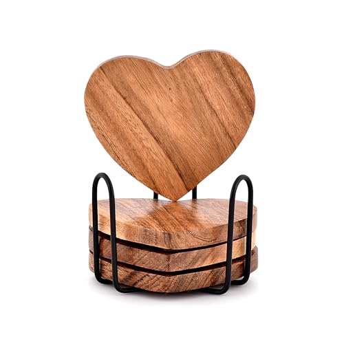 Samhita Acacia Wood Heart Shape Coaster Set of 4 with Iron Holder for Coffee Table Décor Housewarming Gift New Home Kitchen Décor (10.16cm x 10.16cm x 1.27cm) von Samhita