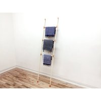 Kupfer Und Holz Leiter Zubehör Regal von SamichiDesign
