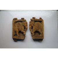 Antikes Hölzernes Streitwagen-Elefanten-Paar || Antique Single Holz Geschnitzt Corbel Wand Dekorativ Sammlerstück Elefant Korb Als Weihnachtsgeschenk von Samsartexport