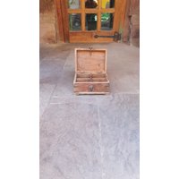 Handgemachte Gewürzdose Aus Holz Vintage Masala Behälter von Samsartexport