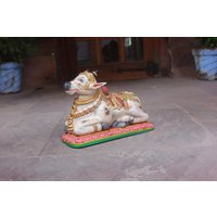 Handgeschnitzte Nandi Statue Aus Holz Handgeschnitzte Nandi Statue Aus Holz von Samsartexport