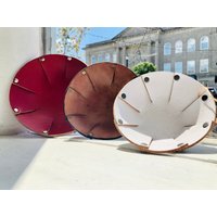 Kleine Schlüssel - Und Münzschale Aus Leder von SamsonFamilyLeather