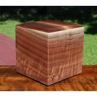 Erwachsene | Bis Zu 200 Pfund Urne-Bottom Laden-Handgefertigt Aus Echtem Curly Black Walnut-Free Optional Basic Custom Lasergravur von SanWoodStudios
