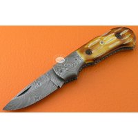 100% Handgemachte Damaskus Geflammte Kamelknochen Lock Back Pocket Klappmesser Geschenk Für Ihn Männer Papa Groomsmen Jahrestag Hochzeitsgeschenk von SanaCutlery