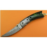 100% Handgemachte Damast Stahl Gefärbt Knochen Liner Lock Tasche Klappmesser Geschenk Für Ihn Männer Papa Groomsmen Jahrestag Hochzeitsgeschenk 100% Handgemachte Damast Stahl Gefärbt Knochen Liner Lock Tasche Klappmesser Geschenk Für Ihn Männer Papa Groomsmen Jahrestag Hochzeitsgeschenk von SanaCutlery