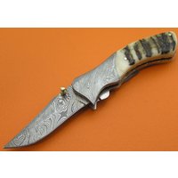 Benutzerdefinierte Handgemachte Damast Widder Horn Gürtelclip Liner Lock Tasche Klappmesser Geschenk Für Ihn Dad Trauzeugen Jahrestag von SanaCutlery