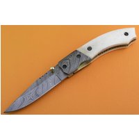 Super Sale 100% Handgefertigtes Und Geschmiedetes Sana-Besteck Großes Damast-stahl-Kamel-Knochengriff Liner-Lock Taschen-Klappmesser Fs53B-1 von SanaCutlery