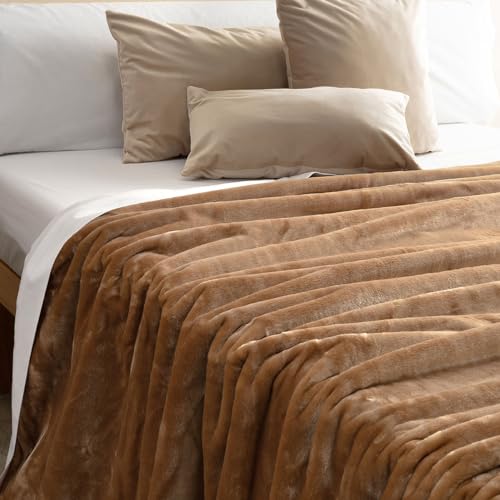 Sancarlos Ibon Samtdecke Beige 100% Polyester 180x240 cm von Sancarlos