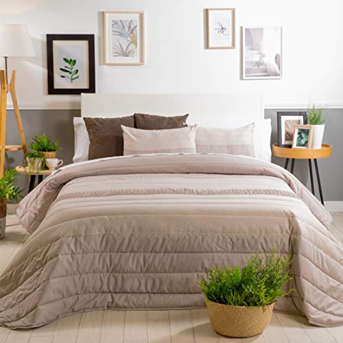 Sancarlos Spring 3 Steppdecke, cremefarben, für 135 cm breite Betten Sancarlos Spring 3 Steppdecke, cremefarben, für 135 cm breite Betten von Sancarlos