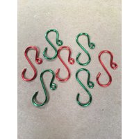 Handgemachte Mini Weihnachtshaken Rot Und Grün 18G Draht 2, 5cm Lang von SandersCraftsShop