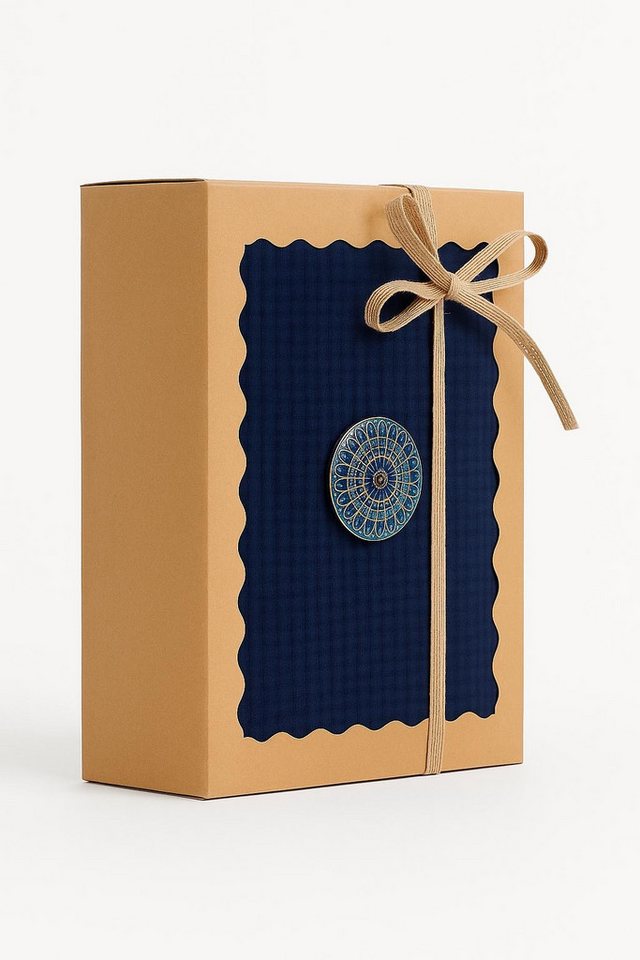 Plaid Musselin Plaid als Geschenk mit einer Kerze verschiedene Farben, Sandiik, Made in Stuttgart Plaid Musselin Plaid als Geschenk mit einer Kerze verschiedene Farben, Sandiik, Made in Stuttgart von Sandiik