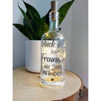 Flaschenlicht - Glück Ist, Eine Freundin Wie Dich Zu Haben Schwester Dekoflasche Flaschenlicht - Glück Ist, Eine Freundin Wie Dich Zu Haben Schwester Dekoflasche von SandraSBastelstube