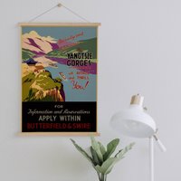 Hänger Gerahmt Leinwand Druck Von Vintage Yangtze Fluss Reise Werbung| Wand Kunstdruck| Leinwandbild| Fertig Zum Aufhängen| Wanddekoration von Sangalyos