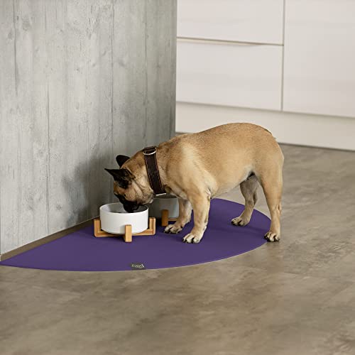 SanoZoo® Napfunterlage - Öko-TEX - Made in Germany - rutschfeste Futtermatte für Hunde & Katzen Halbrund 40x80cm Lila, wasserfest von SanoZoo