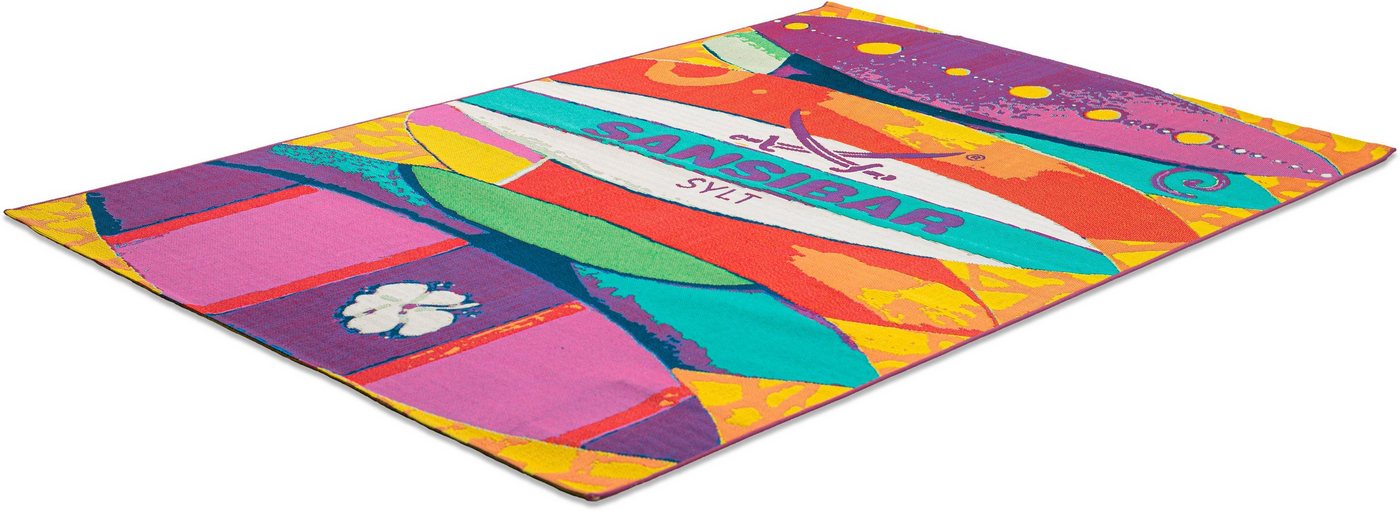Sansibar Teppich Rantum Beach SA-020, rechteckig, Höhe: 5 mm, Flachgewebe, modernes Design, Motiv Surfbretter, Outdoor geeignet Sansibar Teppich Rantum Beach SA-020, rechteckig, Höhe: 5 mm, Flachgewebe, modernes Design, Motiv Surfbretter, Outdoor geeignet von Sansibar