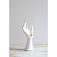 Main in Weiße Keramik Vintage, Vase Oder Geschenk-Vase - Soliflor Kleine Keramikvase von SantaBasuraVintage