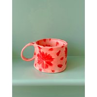 Rote Blumen-Pinselstriche, Handgefertigte Keramiktasse Aus Keramik, Bastel-Geschenkidee, Kaffeetasse, Geschenk Für Sie, Einzigartiges von SaphroniaHandmades