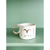 sternzeichen Design Widder Zeichen Keramik Handgefertigte Becher Handwerk Geschenkidee Kaffeetasse Geschenk Für Sie Einzigartige Geburtstag Jubiläum von SaphroniaHandmades