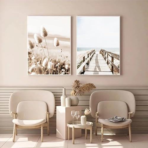 Sarah Duke 2er Premium Poster Set, Beige Boho Pampasgras Bilder, Moderne Wandbilder Bilder Wohnzimmer Deko Schlafzimmer, Wandposter, Ohne Rahmen (40x50cm) von Sarah Duke