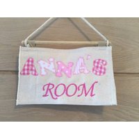 Personalisierte Türschilder, Baby-Geschenk, Geschenk Taufe, 2018, Geburt Ankündigung, Nennt Plaque, Tür Name, Persönliches Geschenk Personalisierte Türschilder, Baby-Geschenk, Geschenk Taufe, 2018, Geburt Ankündigung, Nennt Plaque, Tür Name, Persönliches Geschenk von SarahJaneDesigns74