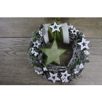 Advent Türkranz Türdeko Türschmuck Weihnachten Stern Weidenkranz Grün Weiß von SarahsFlowerStudio