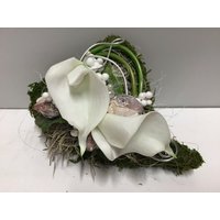 Grabgesteck Grabschmuck Urnengrab Gesteck Grab Allerheiligen Calla Winterlich Herz Moosherz Rose Grave Arrangument Grave Flowers Longlasting von SarahsFlowerStudio