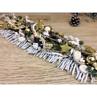 Tischdeko Tischgesteck Tischschmuck Gesteck 20Er Led Lichterkette Wunschfarbe Advent Adventskranz Weihnachtlich Hirsch Band Kugeln von SarahsFlowerStudio