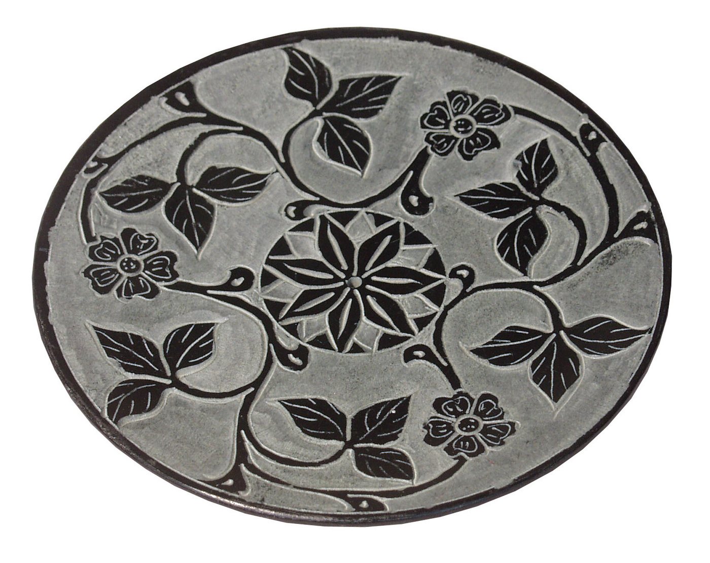 Saraswati Räucherstäbchen-Halter Räucherstäbchenhalter "Blume" Black Stone graviert 10cm Saraswati Räucherstäbchen-Halter Räucherstäbchenhalter "Blume" Black Stone graviert 10cm von Saraswati