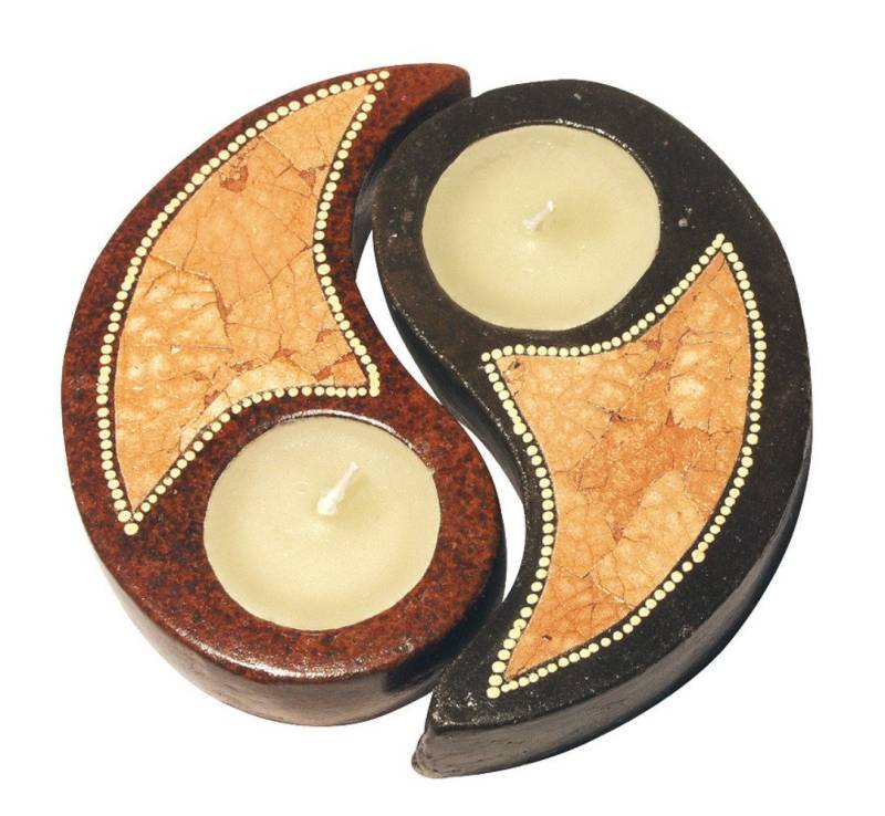 Saraswati Teelichthalter Teelichthalter "YinYang" Terracotta braun 15cm Saraswati Teelichthalter Teelichthalter "YinYang" Terracotta braun 15cm von Saraswati