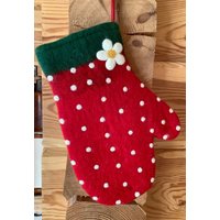 1 Filzerdbeere Erdbeere Gefilzter Ofenhandschuh Topflappen Untersetzer Strawberry Field von SaraundOnsiFilzerei