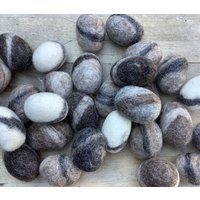 1 Filzkieselstein Filzstein Versch. Naturfarben Handschmeichler Kieselstein von SaraundOnsiFilzerei
