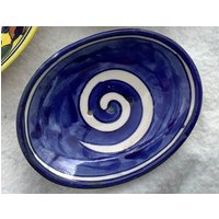 1 Seifenschale Keramik Handgemalt Spirale Seifenschale Ca 3x13x10cm 1 Seifenschale Keramik Handgemalt Spirale Seifenschale Ca 3x13x10cm von SaraundOnsiFilzerei