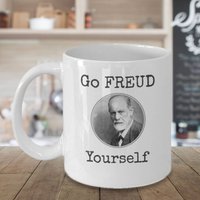 Psychologie Kaffeebecher - Go Freud Selbst -Sigmund Lustige Becher Psychologie Kaffeebecher - Go Freud Selbst -Sigmund Lustige Becher von Sarothdesigns