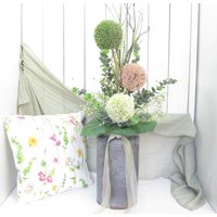 Blumenstrauß Big Allie Handgebundener Strauß, Kunstblumen, Seidenblumen, Allium, Eukalyptus, Neutrale Farben von Sauerlanddeko