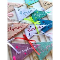 Wimpelkette Mit Namen, Personalisierbar Für Das Kinderzimmer von SavanaLawlerTextiles