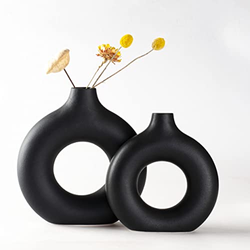 Sawoake Schwarzer Donut Keramik Vase Satz von 2 für Moderne Home Decor, Runde Matte Vasen für Pampasgras, Neutral Boho Nordic Minimalismus Stil Blumenvasen（Supergroß+Groß） von Sawoake