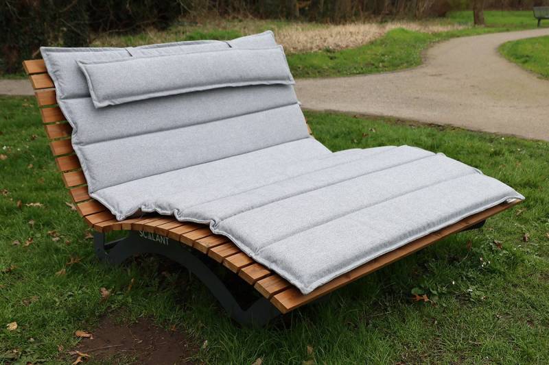 Scalant Gartenliege Waldsofa Premium, mit Auflage & Kissen hell, Thermokiefer von Scalant