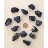 Wunderschöner Trommelierter Sodalith Heilstein// Trommelsteine// Heilsteine// Polierte Steine// Heilwerkzeuge// Trommel Blauer Sodalith von ScallopsMineralShell