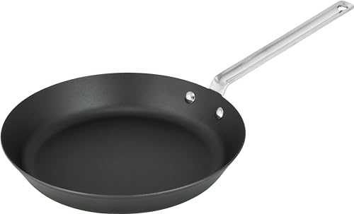 SCANPAN Black Iron Bratpfanne 26 cm | Premium Kohlenstoffstahl | Hohe Temperaturbeständigkeit | Multifunktionale Pfanne mit Ergonomischem Griff | Ofenfest | PFAS frei von SCANPAN