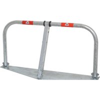 Schake Parkplatzsperrbügel 472ZP, umklappbar, Höhe ca. 450 mm, Breite ca. 850 mm + Profilzylinderschloß, + durchgehender Bodenplatte zum Aufdübeln Schake Parkplatzsperrbügel 472ZP, umklappbar, Höhe ca. 450 mm, Breite ca. 850 mm + Profilzylinderschloß, + durchgehender Bodenplatte zum Aufdübeln von Schake