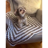 Tierdecke Hunde, Katzen, Schlafplatz Im Auto , Schlafplatz Auf Dem Sofa, Gehäkelte Körbchendecke Mit Muster, Hundegeschenk, Katzengeschenk Tierdecke Hunde, Katzen, Schlafplatz Im Auto , Schlafplatz Auf Dem Sofa, Gehäkelte Körbchendecke Mit Muster, Hundegeschenk, Katzengeschenk von Schatzkommode