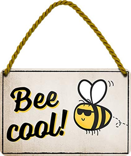 WOGEKA ART Retro Blechschild - Bee Cool ! Biene - witziger Spruch als Geschenk-Idee zum Geburtstag Weihnachten als Dekoration 18x12 cm Vintage-Design Hänge-Schild Metall HS579 von WOGEKA ART