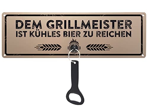 Schild mit Flaschenöffner - Dem Grillmeister ist kühles Bier zu reichen - Metallschild mit Öffner für Männer Kollegen Partydeko Grill Terrasse Balkon Grillecke Mitbringsel Geschenk Schild mit Flaschenöffner - Dem Grillmeister ist kühles Bier zu reichen - Metallschild mit Öffner für Männer Kollegen Partydeko Grill Terrasse Balkon Grillecke Mitbringsel Geschenk von Schilderkönig