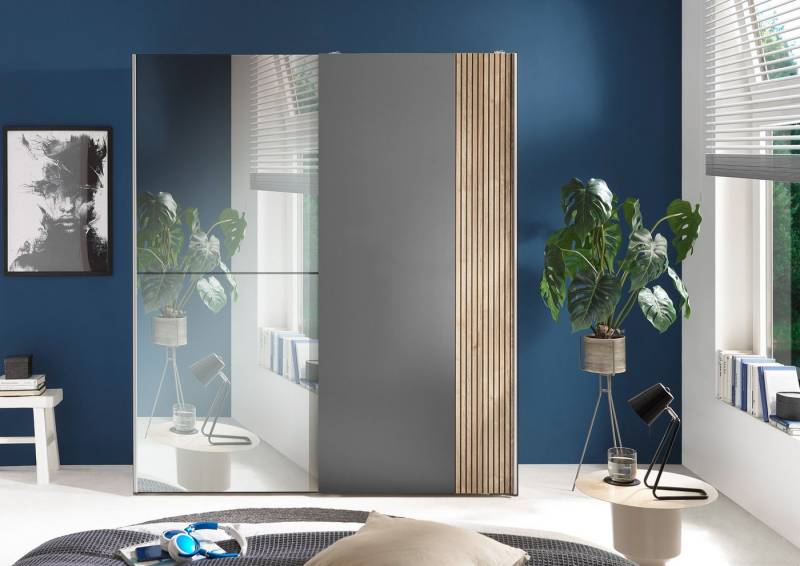 Schlafkontor Schwebetürenschrank Berno Kleiderschrank mit Schiebetüren und Spiegelfront Rillenoptik & Graphitabsetzung von Schlafkontor
