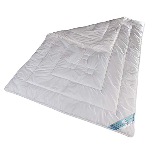 Schlafmond Aktimed Naturfaser Ganzjahresdecke Bettdecke 155x220 cm - Wärmeregulierende Allergiker Decke 155x220 - Schlafdecke aus Baumwolle - Made in Germany von Schlafmond